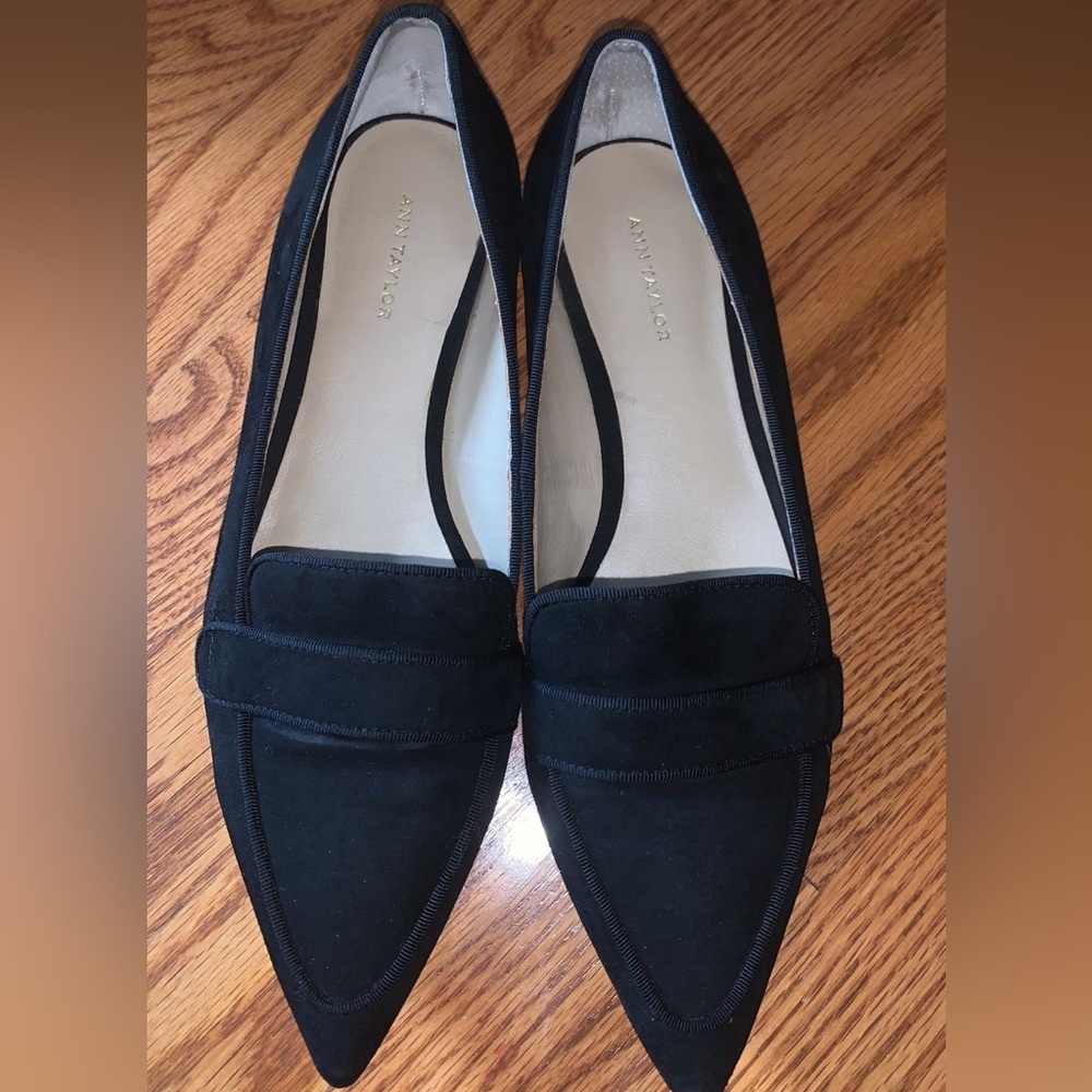 Ann Taylor Black Suede Flat Loafers size 6.5